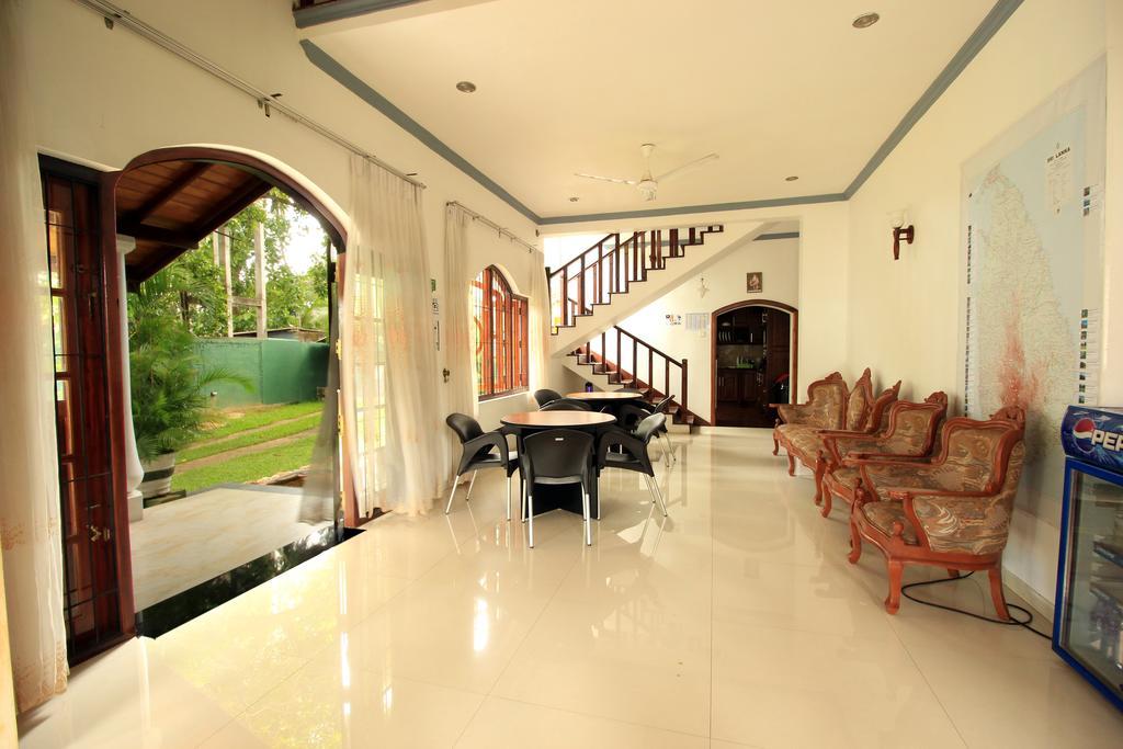 Flipflop Hostel Negombo Zewnętrze zdjęcie