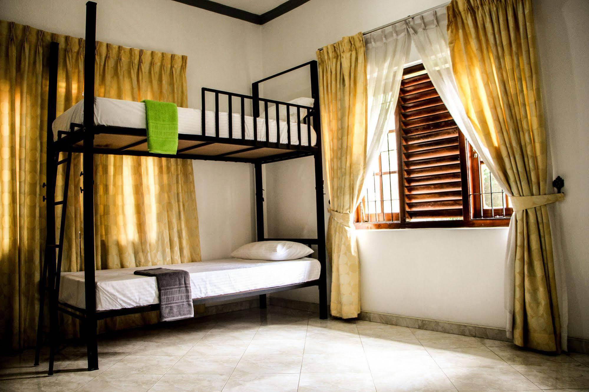 Flipflop Hostel Negombo Zewnętrze zdjęcie