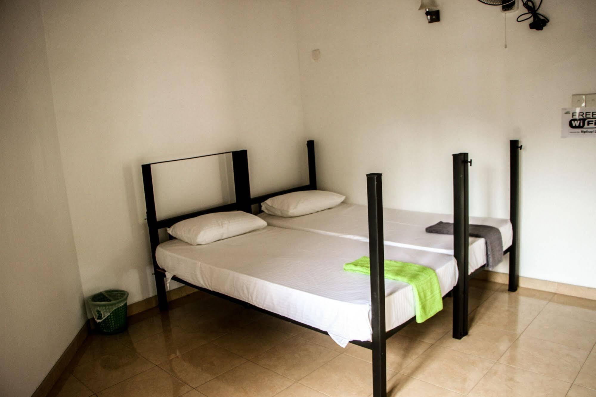 Flipflop Hostel Negombo Zewnętrze zdjęcie