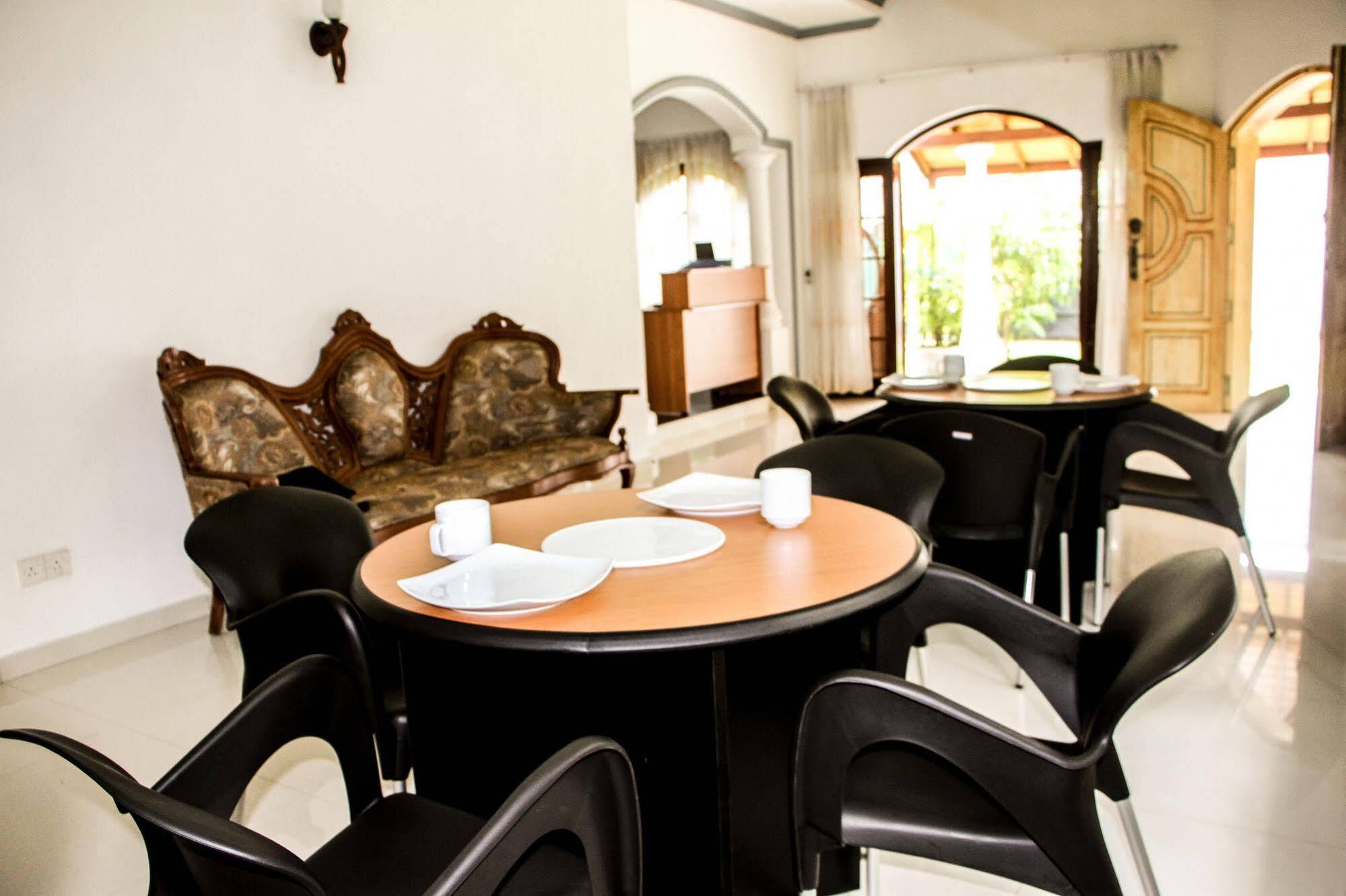 Flipflop Hostel Negombo Zewnętrze zdjęcie